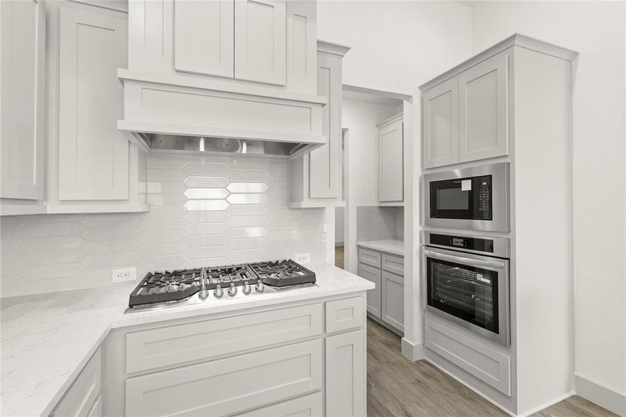 10. 544 Wickerdale - Kitchen (4)