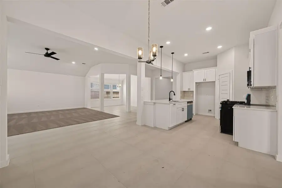 Image 48 of a home in Foxtail Palms. Image 48 of a home in Foxtail Palms.