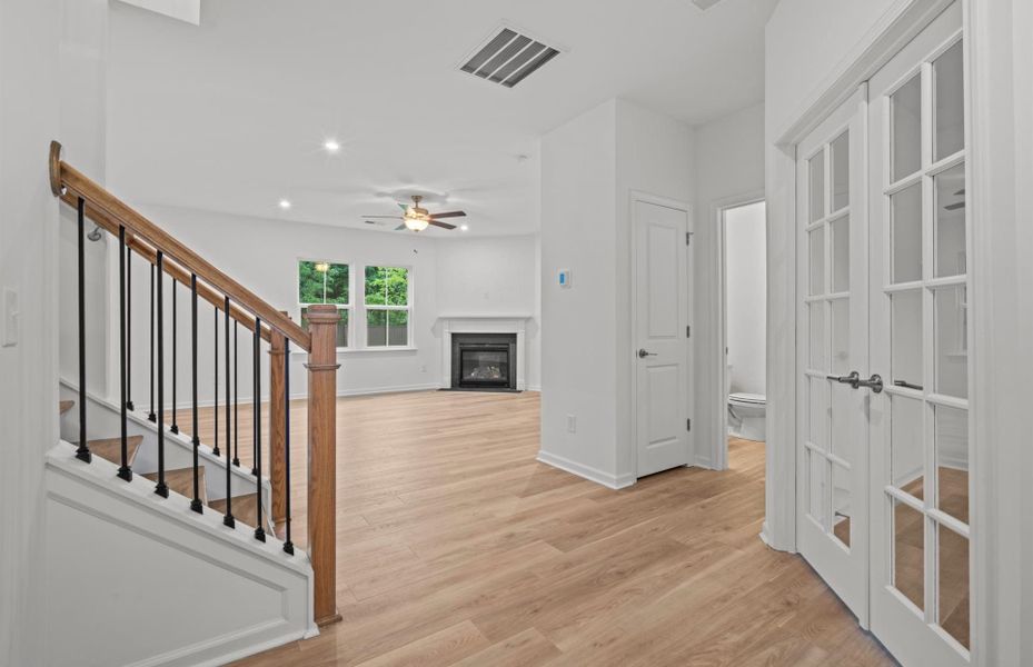 Spacious, unfurnished interior of a new home in Briarwood Reserve, Spartanburg (Image 18).