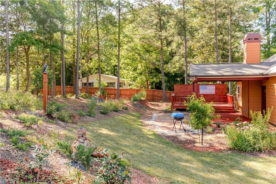 Exterior details and patio area of a home in , Mansfield (Image 22).