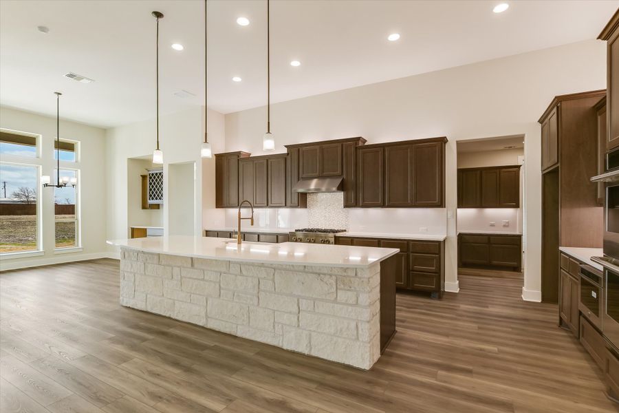 Representative furnished interior of a home built from the Avalon by Giddens Homes in Scofield Farms Estates, Georgetown (Image 123).