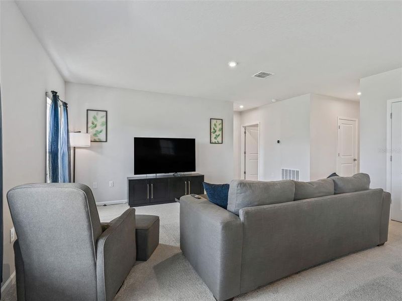 Furnished interior view inside a new home in , Sumterville (Image 6).