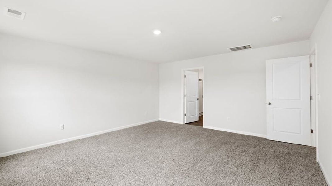 Spacious, unfurnished interior of a new home in Bentley Park, Greenwood (Image 34). Spacious, unfurnished interior of a new home in Bentley Park, Greenwood (Image 34).