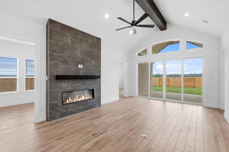 Spacious, unfurnished interior of a new home in Briarley, Montgomery (Image 34).