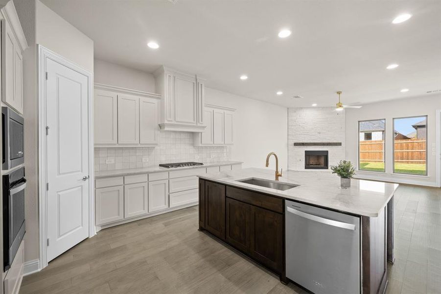 2608 Lila- Kitchen-3 2608 Lila- Kitchen-3