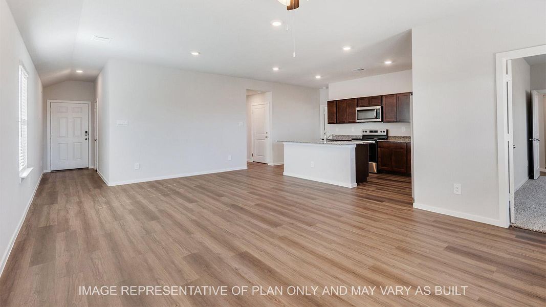 Spacious, unfurnished interior of a new home in Pleasant Hill, Bryan (Image 10).