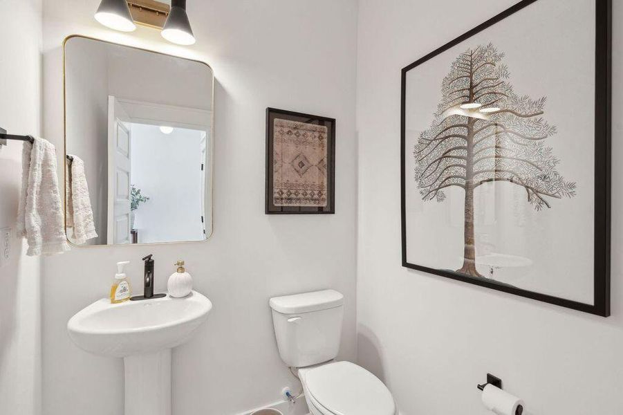 Furnished interior view inside a new home in Kings River Preserve, Hollywood (Image 36).
