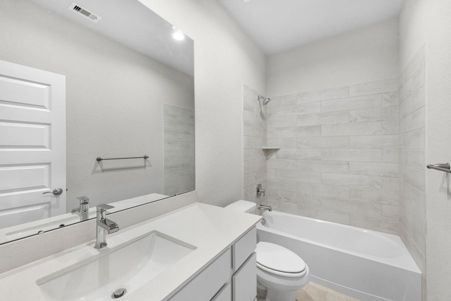 Furnished interior view inside a new home in Beacon Hill, Waller (Image 14).