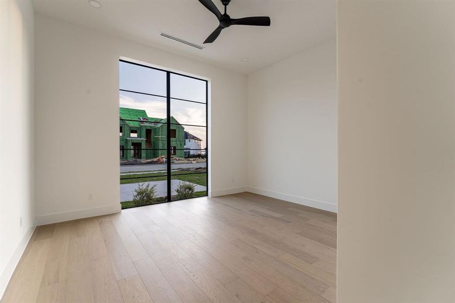 Spacious, unfurnished interior of a new home in , Heath (Image 23).