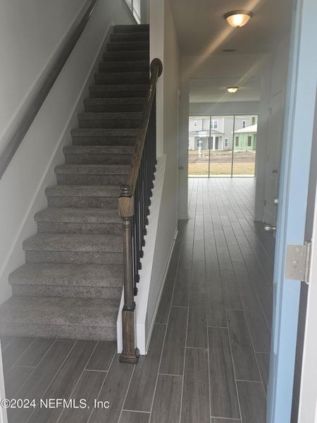 Spacious, unfurnished interior of a new home in TrailMark, St. Augustine (Image 9).