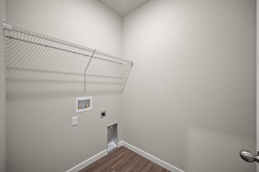 Spacious, unfurnished interior of a new home in Ridge at Lorson Ranch, Colorado Springs (Image 29).