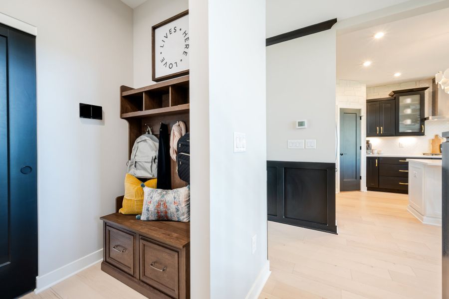 Representative furnished interior of a home built from the Clay by Fischer Homes in Veranda Manor, Canton (Image 16).