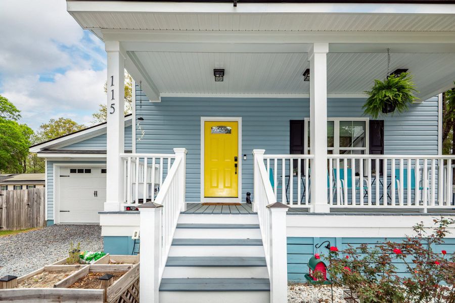 Exterior details and patio area of a home in , Summerville (Image 32).