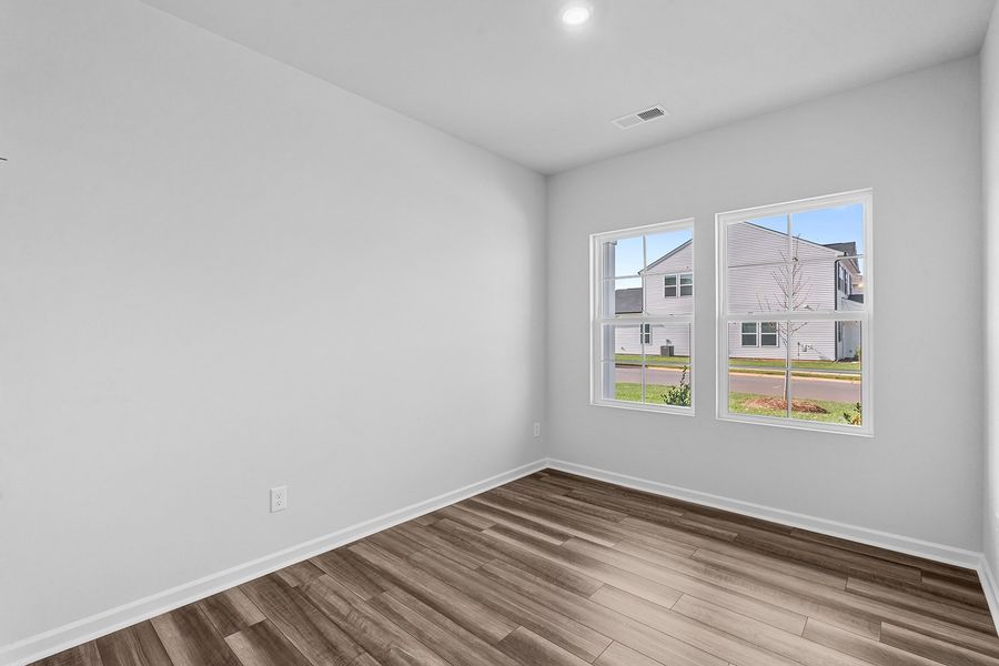 Spacious, unfurnished interior of a new home in Bell West, Kernersville (Image 21).