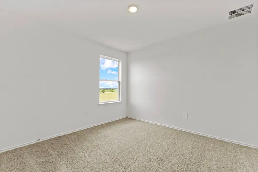 Spacious, unfurnished interior of a new home in Palomino, Manor (Image 36).