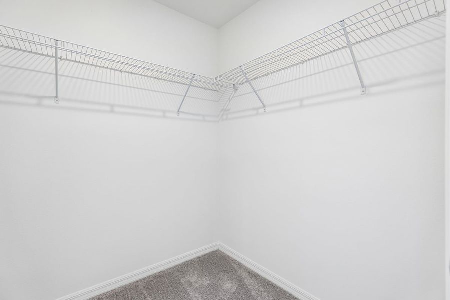 Spacious, unfurnished interior of a new home in Reserve at Forest Lake Townhomes, Lake Wales (Image 12).