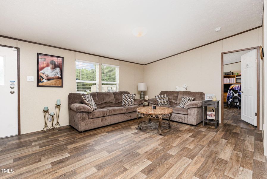 hidden-004_cj4a6424-edit_935