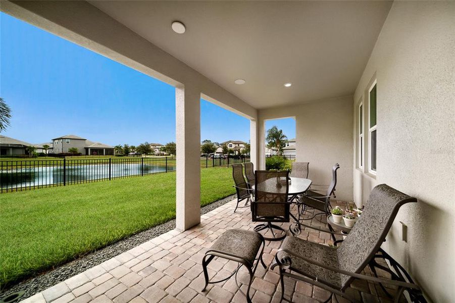 Exterior details and patio area of a home in Sweetwater at Lakewood Ranch, Bradenton (Image 28).