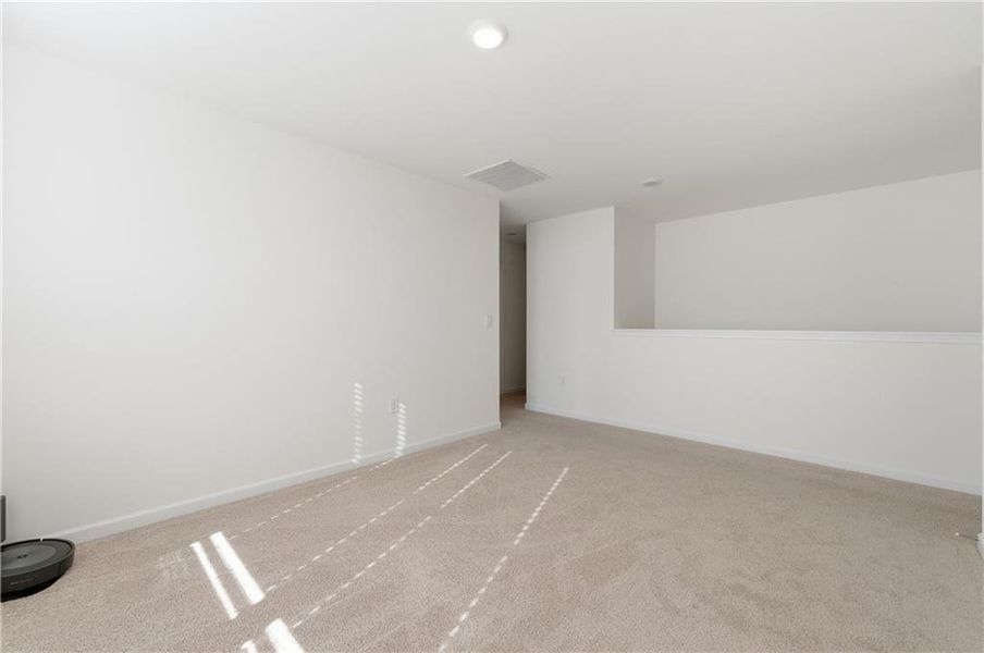 Spacious, unfurnished interior of a new home in Brooks Village, Dacula (Image 27).
