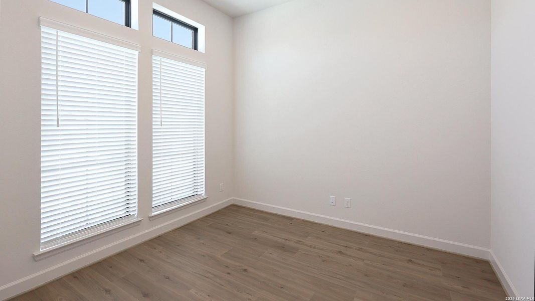 Spacious, unfurnished interior of a new home in Esperanza, Boerne (Image 26).