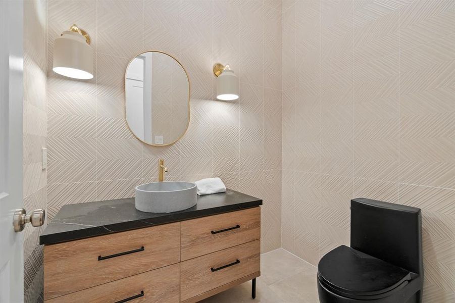 Furnished interior view inside a new home in , Dallas (Image 6). Furnished interior view inside a new home in , Dallas (Image 6).