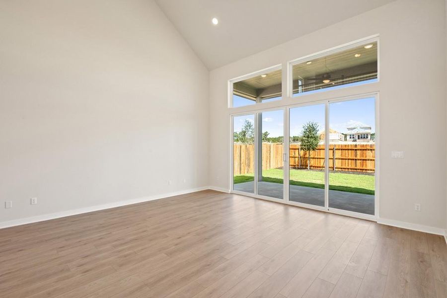 Spacious, unfurnished interior of a new home in Arbor Collection at Heritage, Dripping Springs (Image 27).