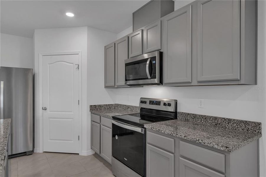 Furnished interior view inside a new home in , Lakeland (Image 14).
