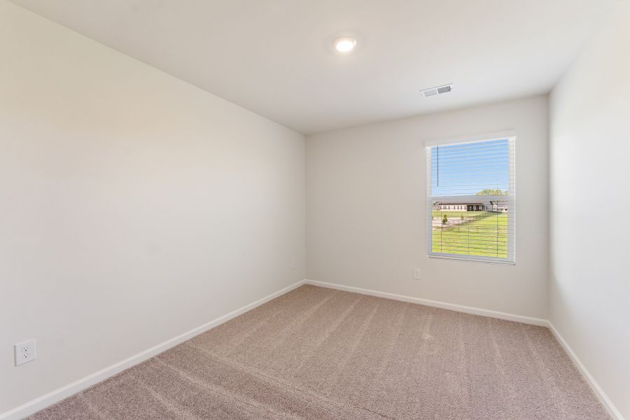 Spacious, unfurnished interior of a new home in Radley Place, Chesnee (Image 31).