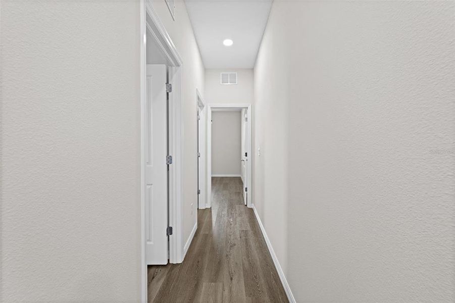 Spacious, unfurnished interior of a new home in , Weeki Wachee (Image 36).