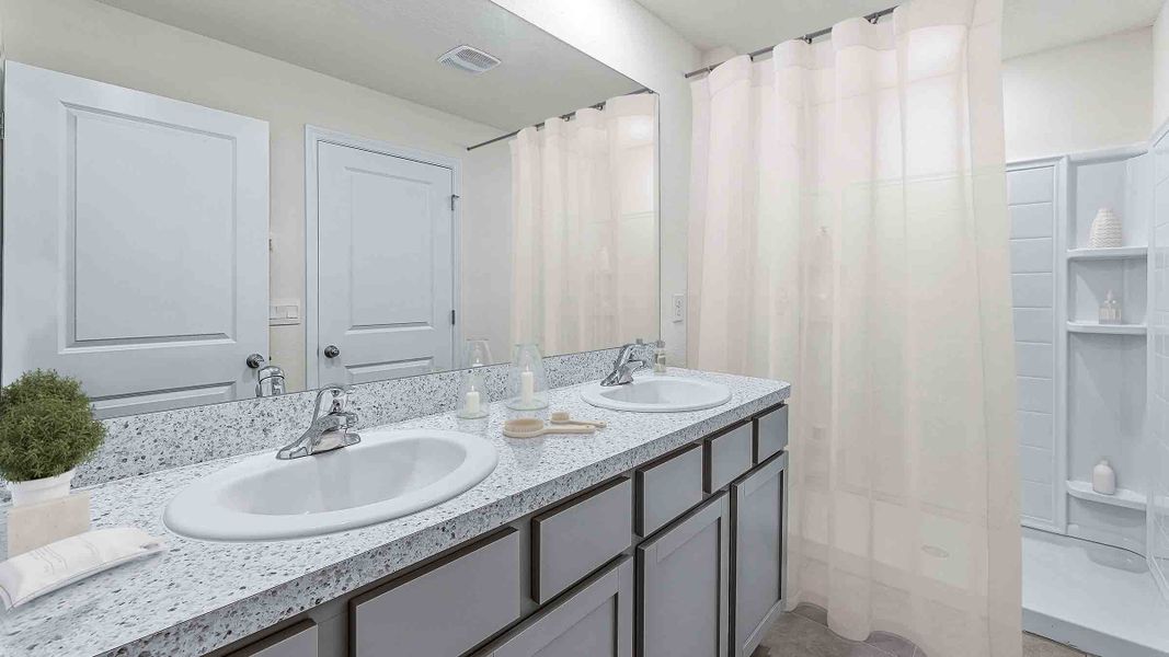 Furnished interior view inside a new home in Sandal Key, Weeki Wachee (Image 9).