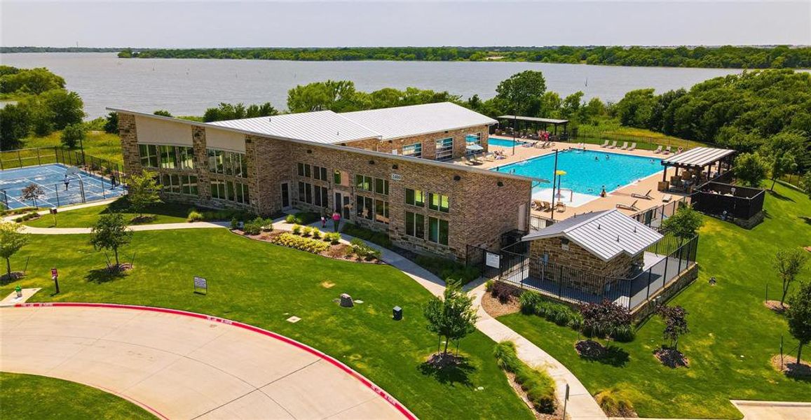 Amenity Center
