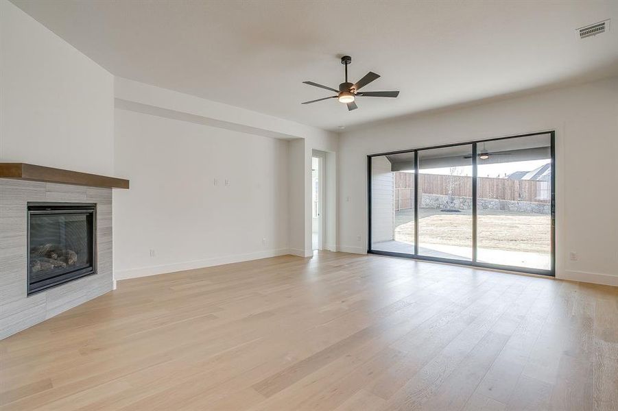 Spacious, unfurnished interior of a new home in Talon Hills, Fort Worth (Image 35).