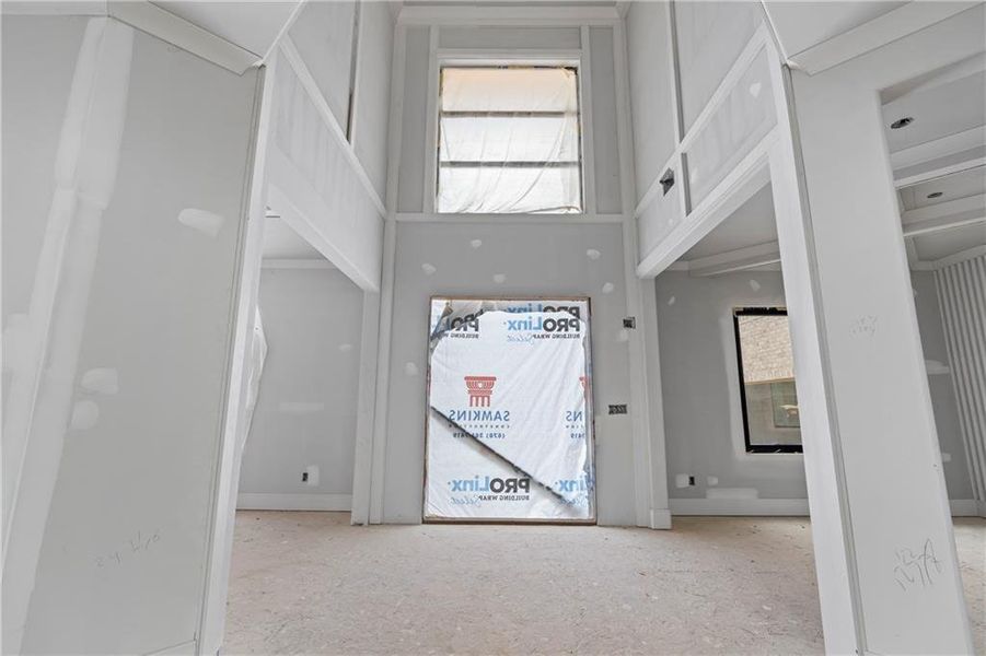 Image 101 of a home in .