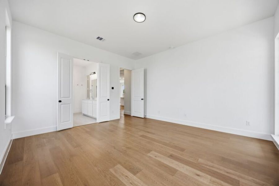 Spacious, unfurnished interior of a new home in Uptown Celina, Celina (Image 20).