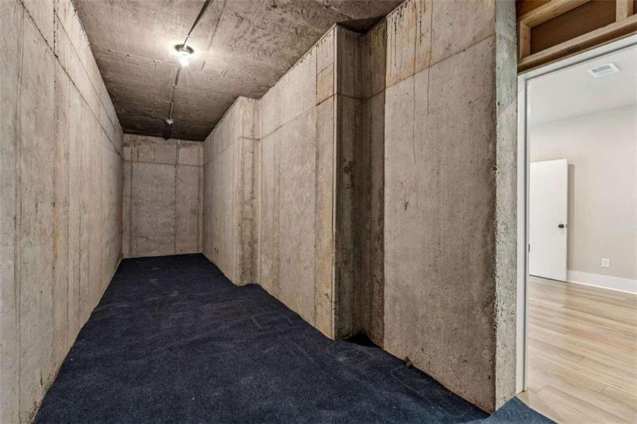Spacious, unfurnished interior of a new home in , Gainesville (Image 68).