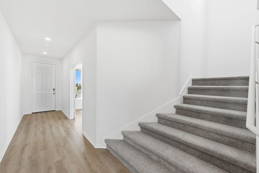 Spacious, unfurnished interior of a new home in Stoney Chase, Del Valle (Image 17). Spacious, unfurnished interior of a new home in Stoney Chase, Del Valle (Image 17).