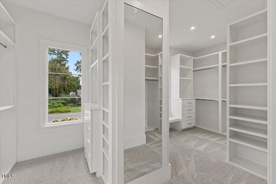 042-6844 Greystone Dr