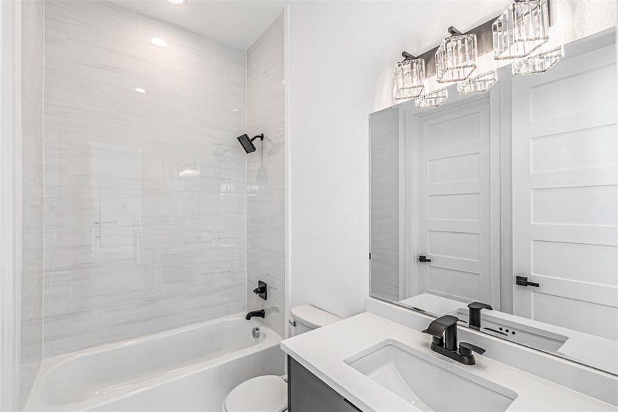 Furnished interior view inside a new home in , Dallas (Image 10).