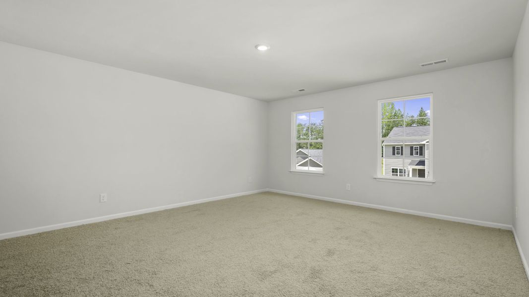 Spacious, unfurnished interior of a new home in Baymeade, Lexington (Image 21).