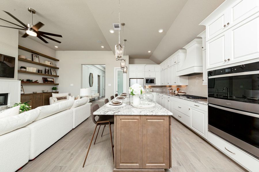Representative model home photos shown for illustrative purposes only. Actual home, features, and finishes may vary. Home is currently under construction.