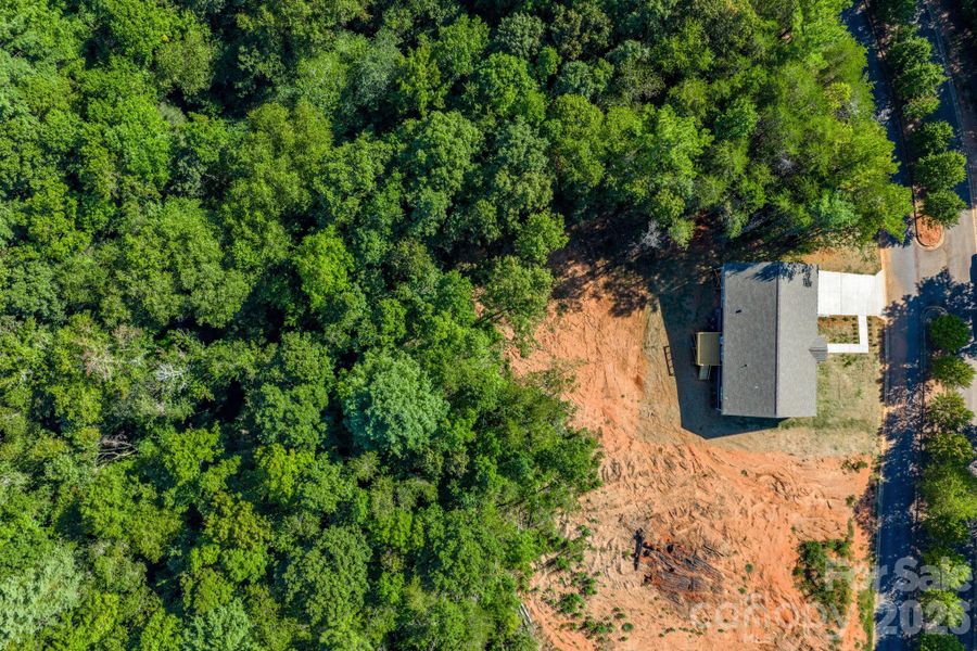 Image 28 of a home in .