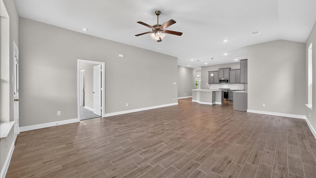 Spacious, unfurnished interior of a new home in Treeline, Justin (Image 16). Spacious, unfurnished interior of a new home in Treeline, Justin (Image 16).