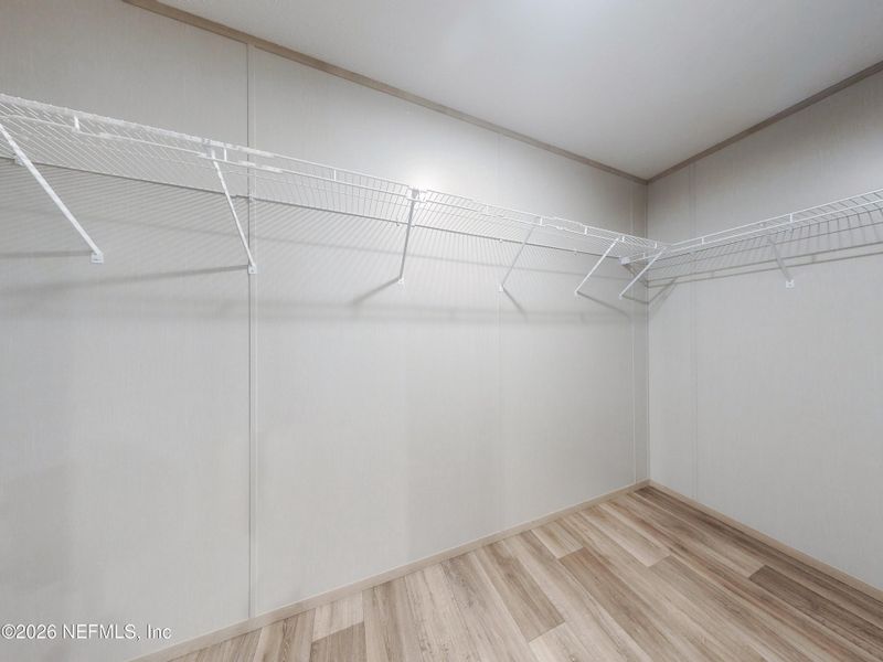 Spacious, unfurnished interior of a new home in , Keystone Heights (Image 19).