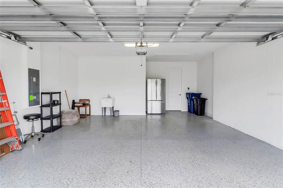 Furnished interior view inside a new home in Del Webb BayView, Parrish (Image 27). Furnished interior view inside a new home in Del Webb BayView, Parrish (Image 27).