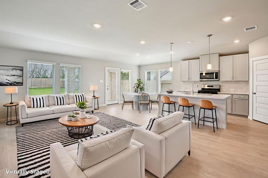 Furnished interior view inside a new home in Stewart's Ranch, Conroe (Image 8).