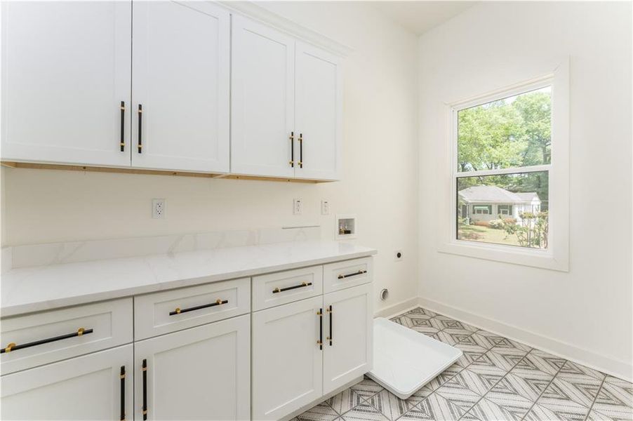 Furnished interior view inside a new home in , Atlanta (Image 12). Furnished interior view inside a new home in , Atlanta (Image 12).