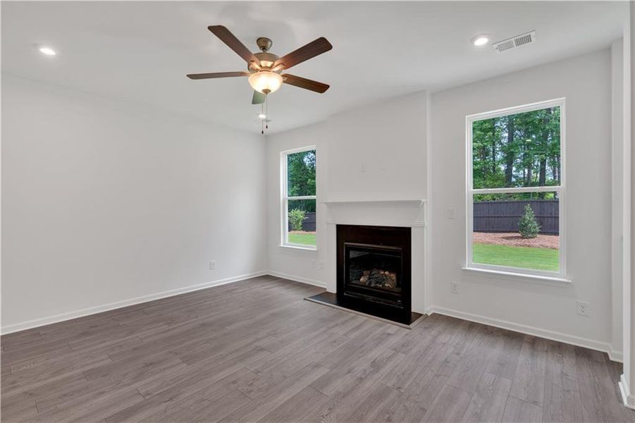 Spacious, unfurnished interior of a new home in The Overlook at Factory Shoals, Mableton (Image 29).