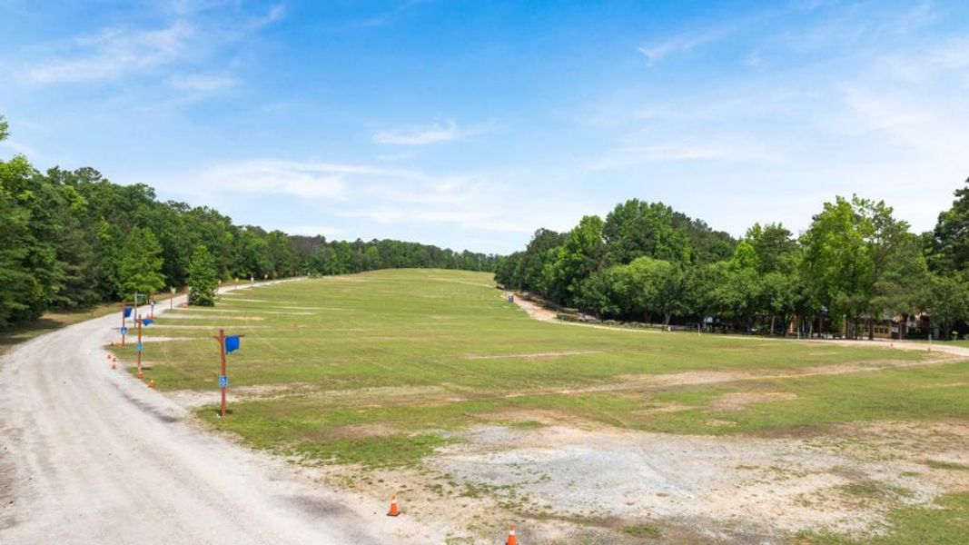 Image 24 of a home in Pointe Park.