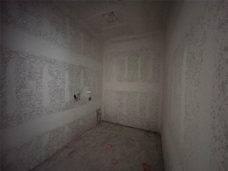 Spacious, unfurnished interior of a new home in The Colony 50s, Bastrop (Image 18). Spacious, unfurnished interior of a new home in The Colony 50s, Bastrop (Image 18).