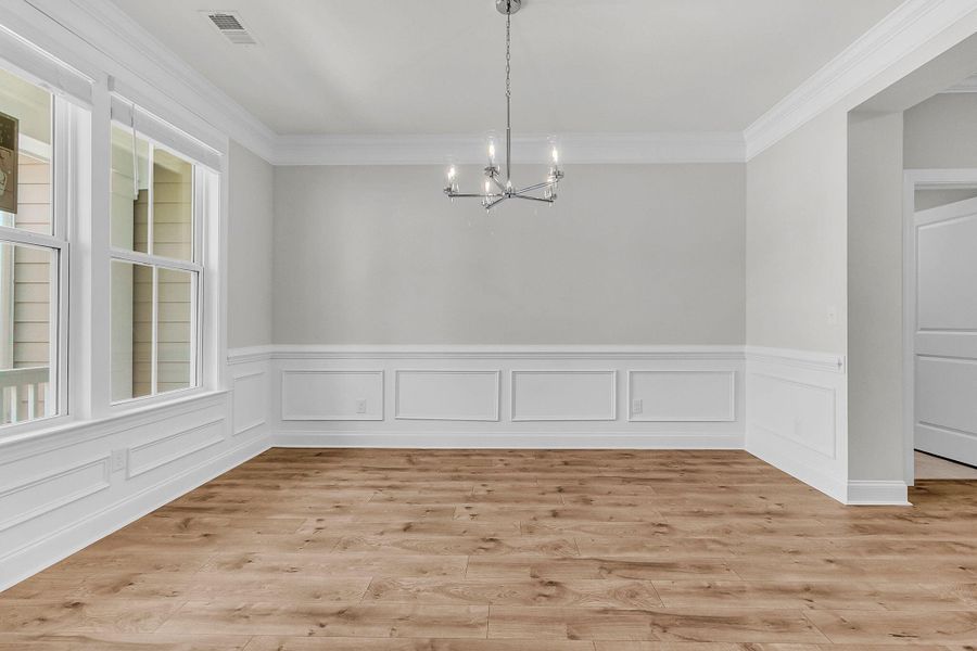 Spacious, unfurnished interior of a new home in Tidewater at Lakes of Cane Bay, Summerville (Image 26).